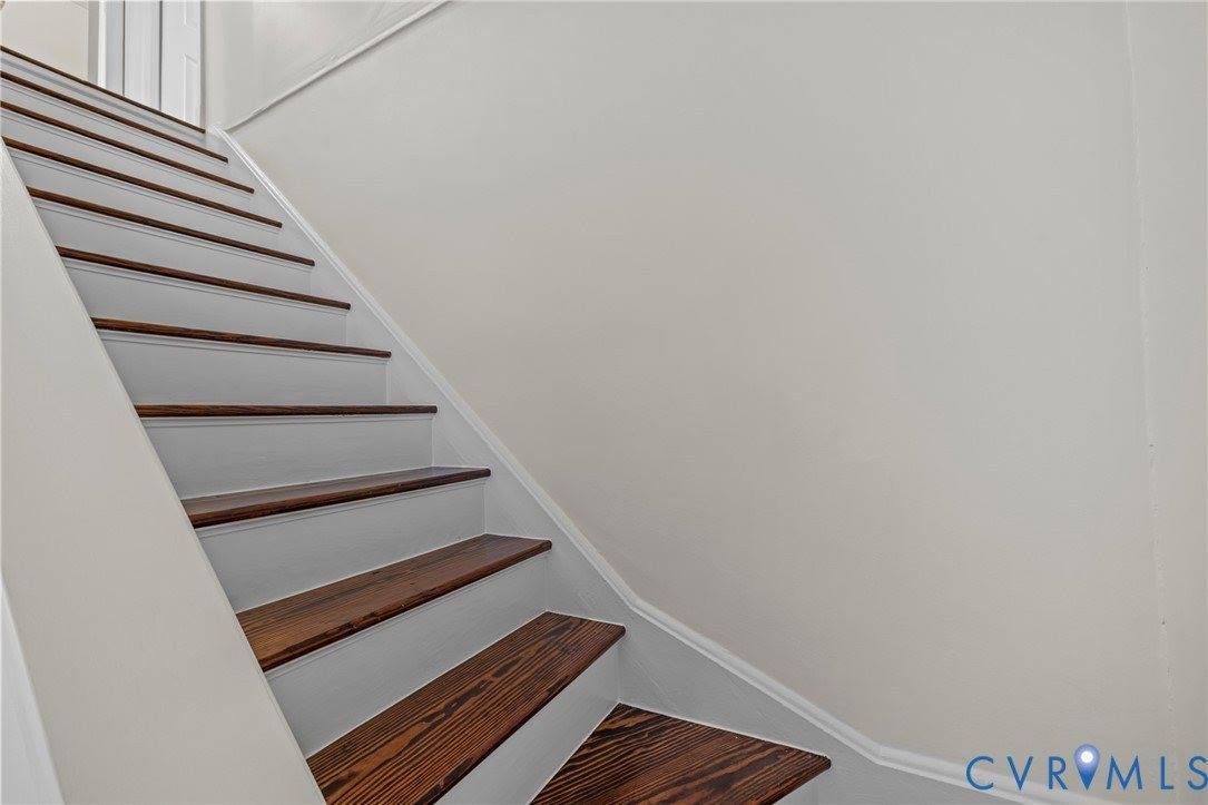 1215 Santa Anna Road, Henrico, VA 23229