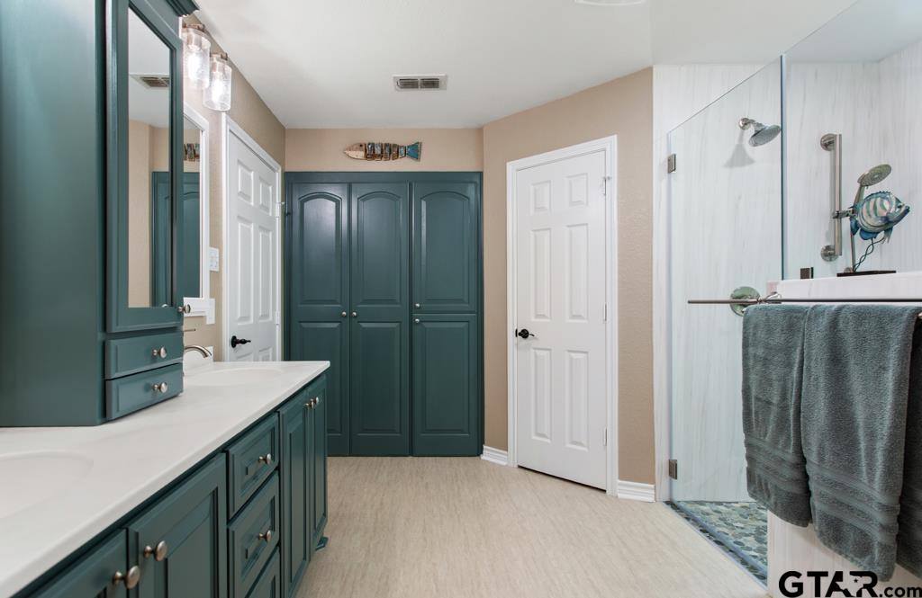 15988 Rocky Ridge Rd, Bullard, TX 75757