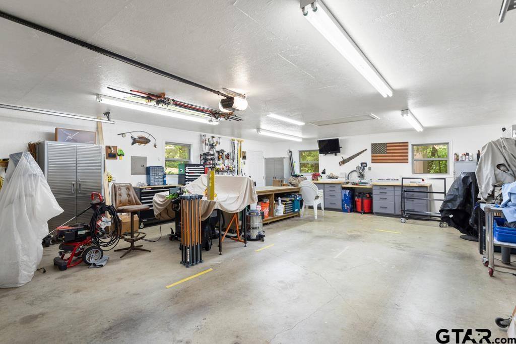 15988 Rocky Ridge Rd, Bullard, TX 75757
