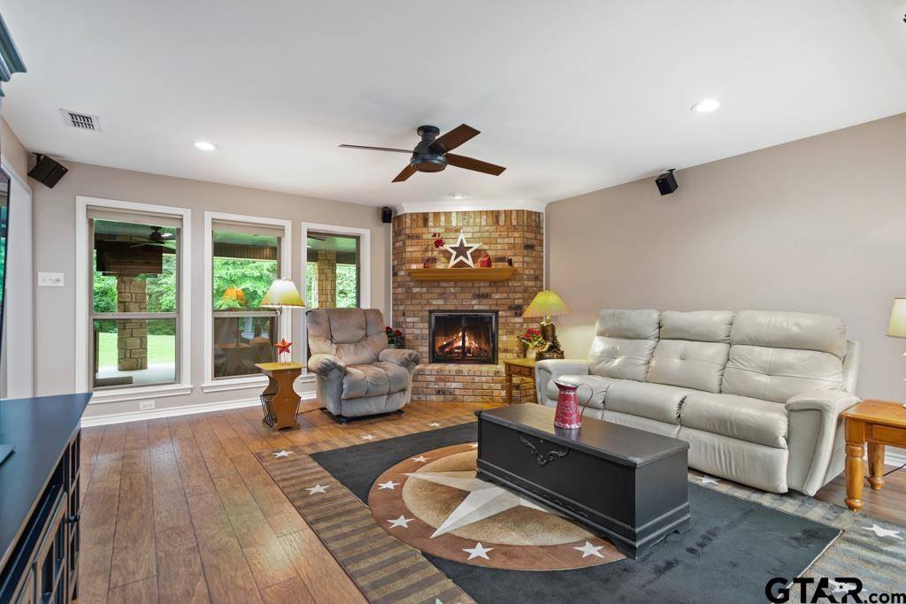 15988 Rocky Ridge Rd, Bullard, TX 75757