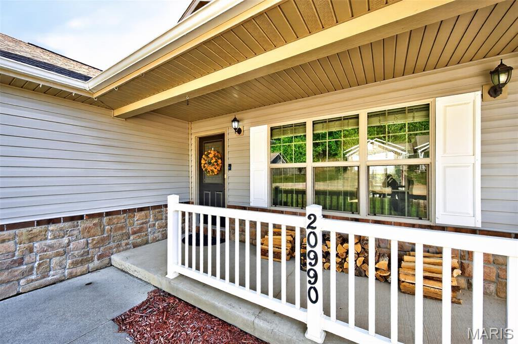 20990 Hideaway Lane, Saint Robert, MO 65584
