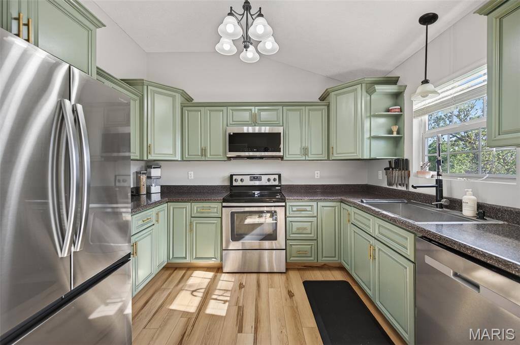 20990 Hideaway Lane, Saint Robert, MO 65584