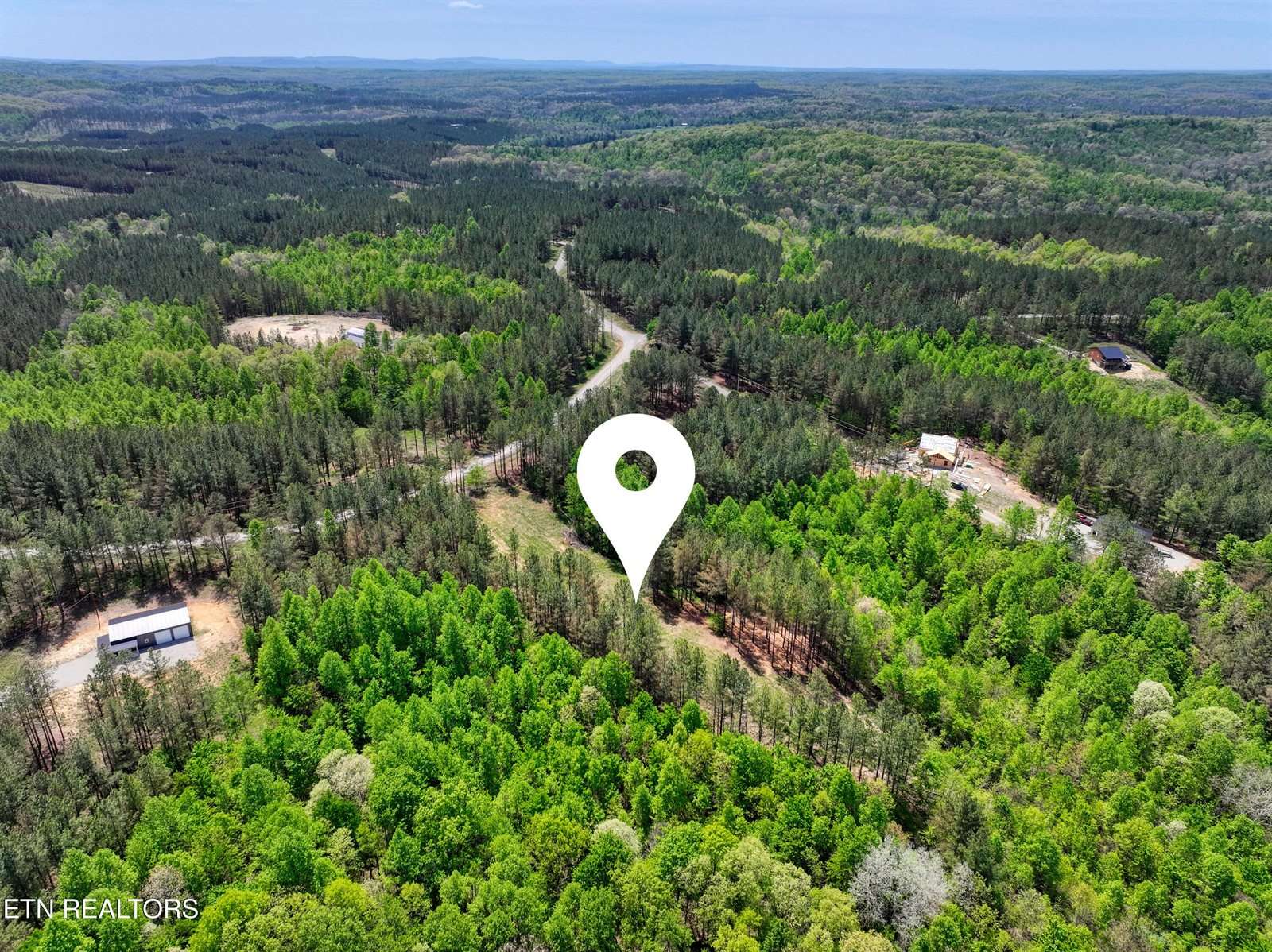 372 Stonecipher Court, Sunbright, TN 37872