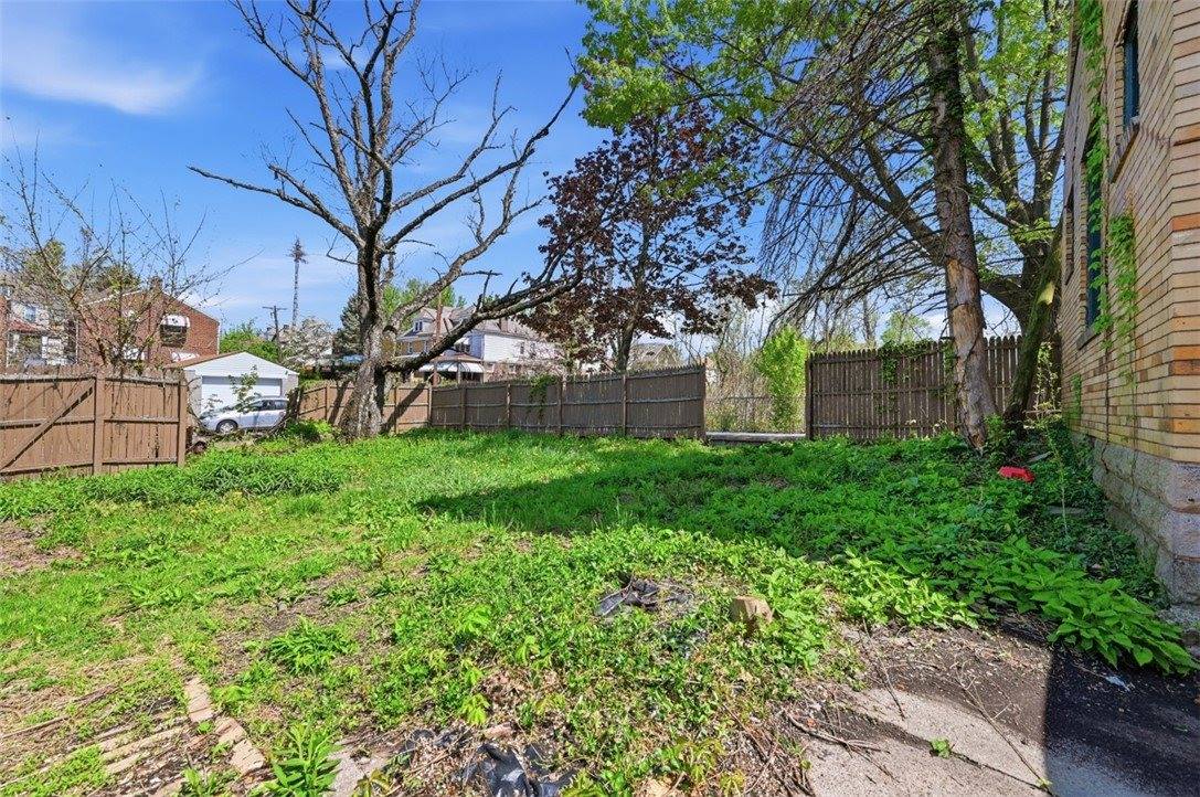 3225 Allendale St, Sheraden, PA 15204