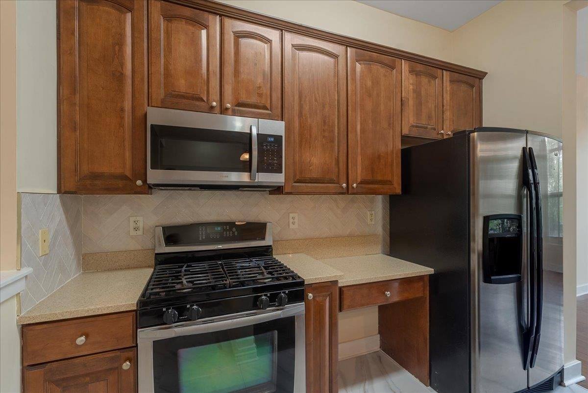 3 Greenwich Dr, JC, West Bergen, NJ 07305