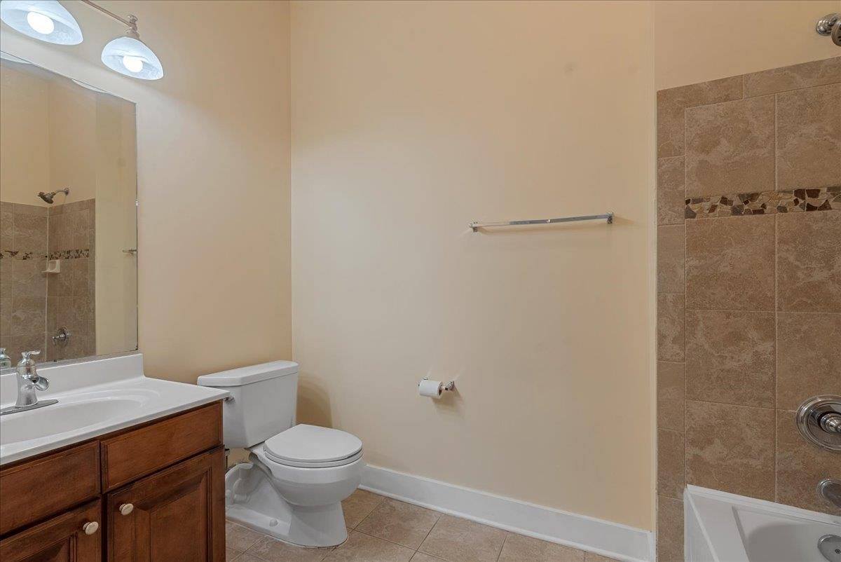 3 Greenwich Dr, JC, West Bergen, NJ 07305
