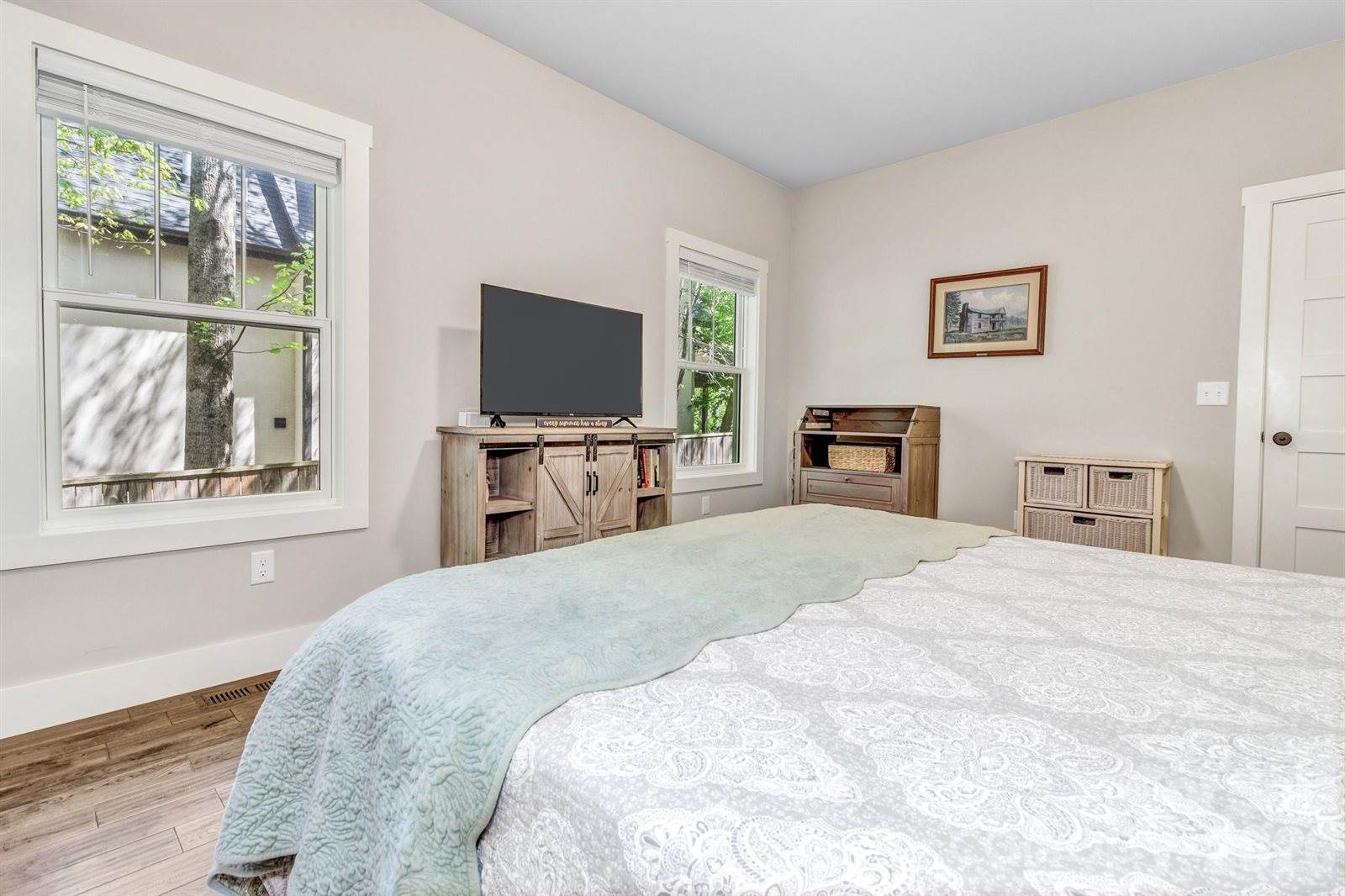 116 Craggy Street, Black Mountain, NC 28711