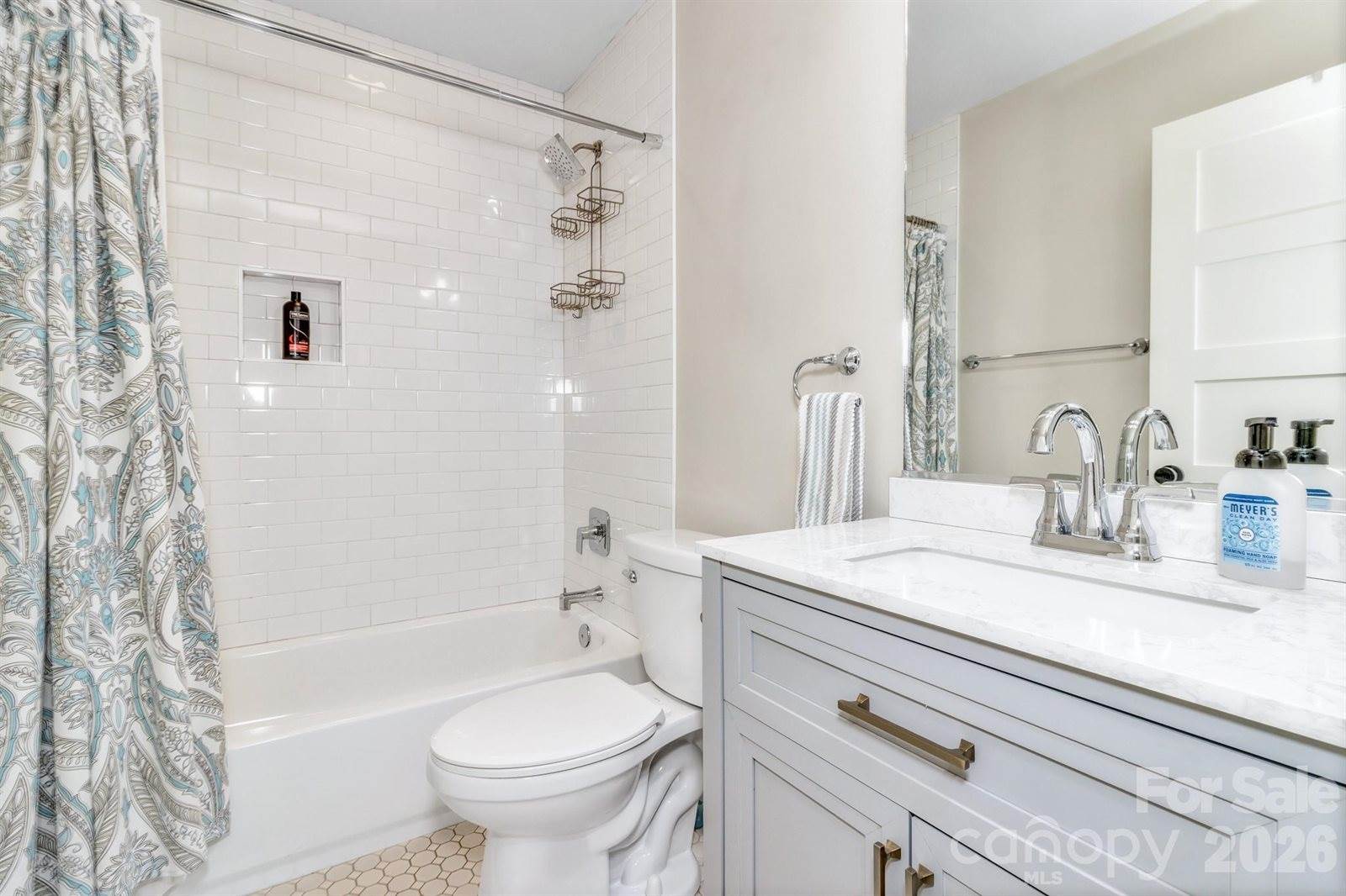 116 Craggy Street, Black Mountain, NC 28711