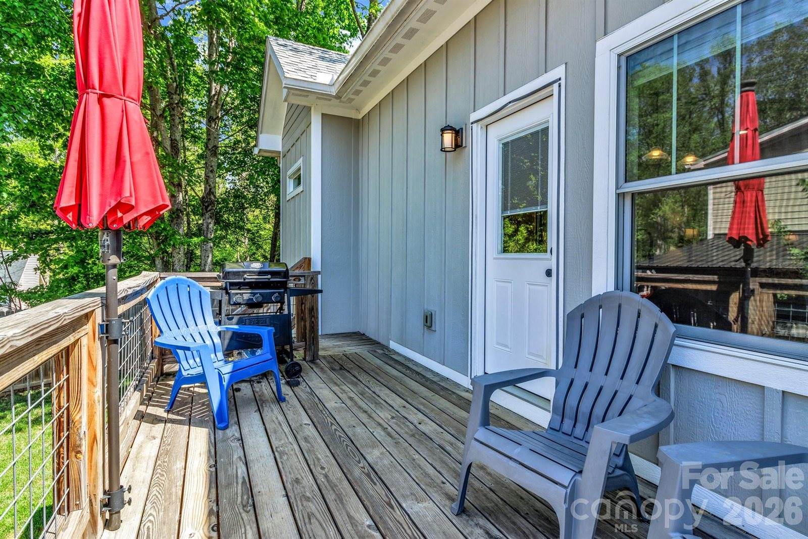 116 Craggy Street, Black Mountain, NC 28711