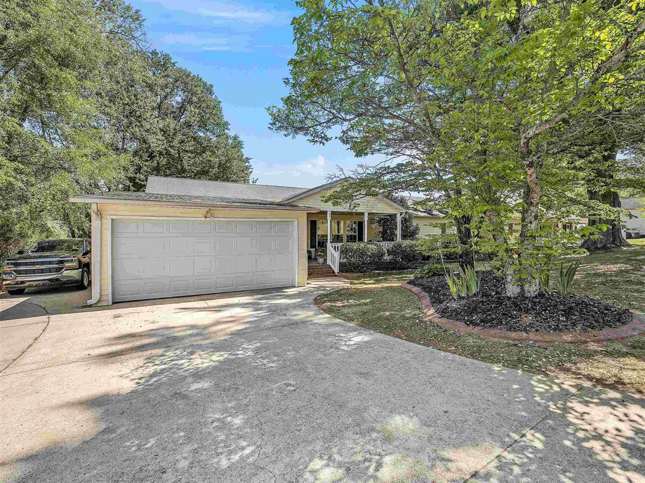 107 Lakeview Drive, Inman, SC 29349