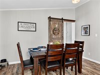 Listing Photo 14