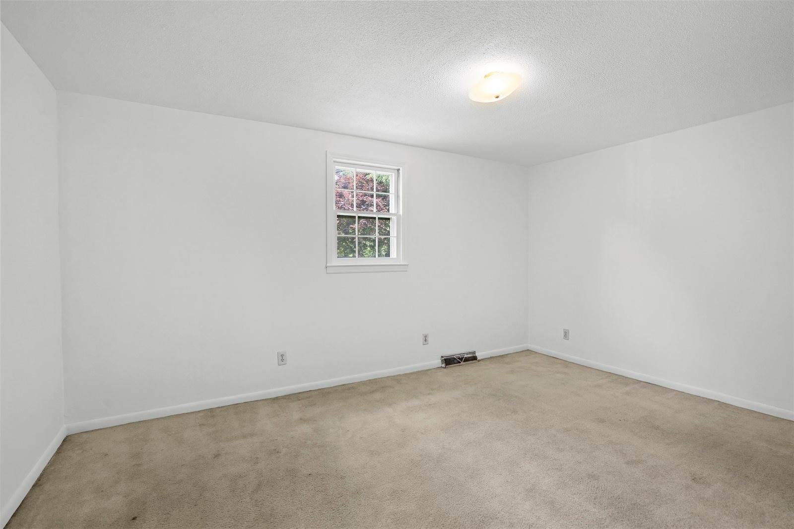 413 Spruce Street, Spartanburg, SC 29303