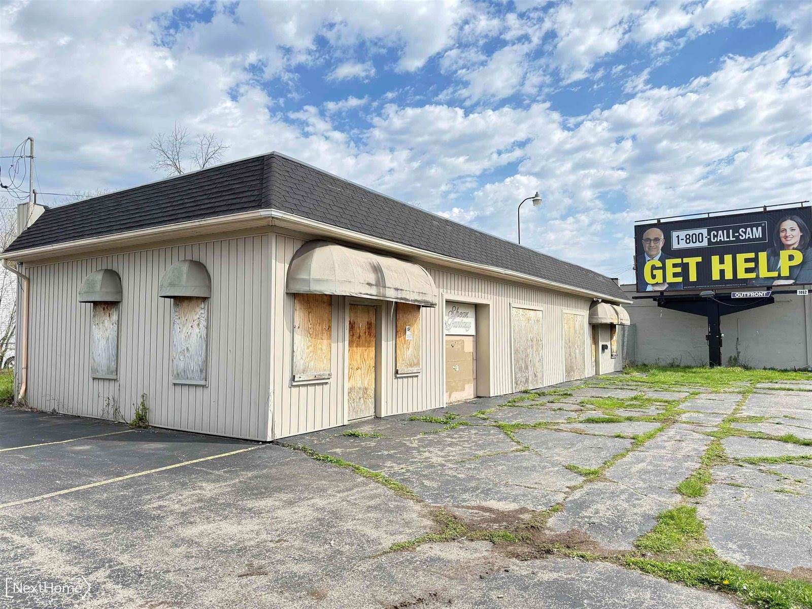 3401 Fenton Road, Flint, MI 48507