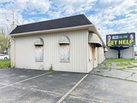 3401 Fenton Road, Flint, MI 48507