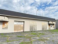 3401 Fenton Road, Flint, MI 48507