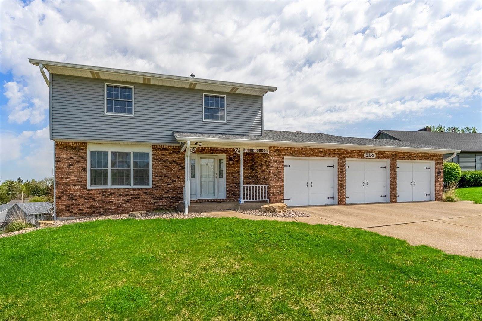 5131 Woodland Avenue, Davenport, IA 52807