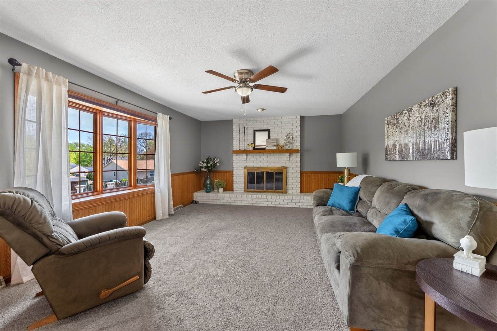 5131 Woodland Avenue, Davenport, IA 52807