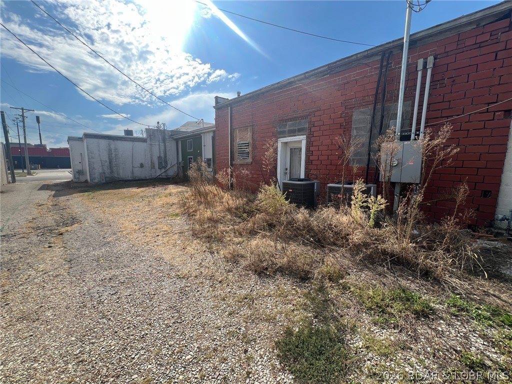 208/210 S Maple Street, Eldon, MO 65026