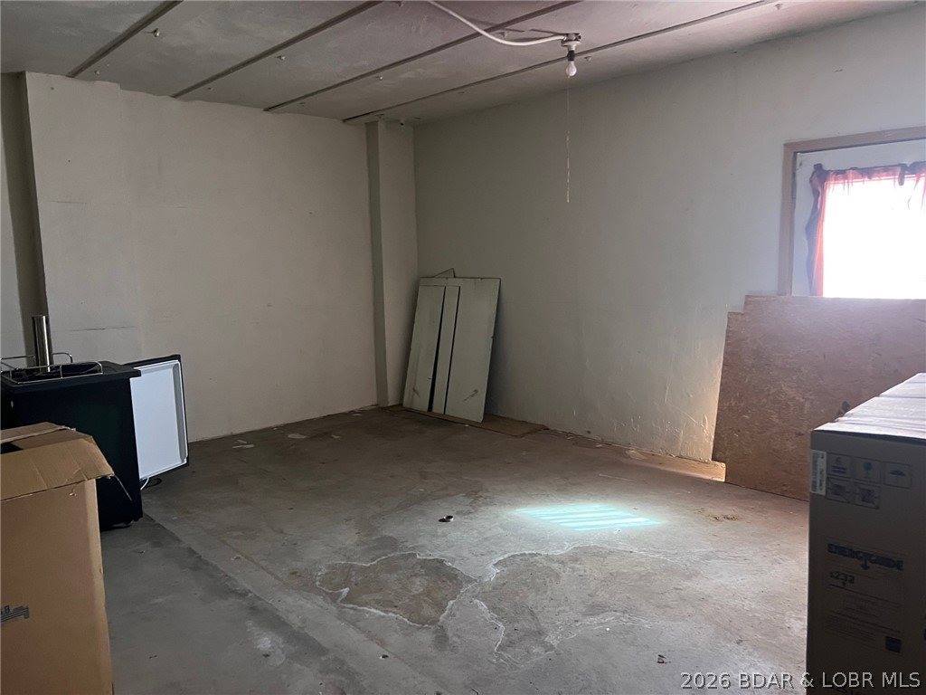 208/210 S Maple Street, Eldon, MO 65026