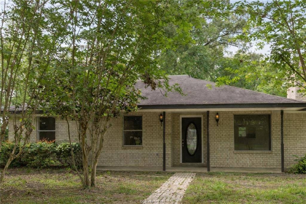 26 Holly Lane, Huntsville, TX 77340