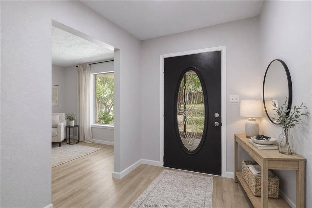 26 Holly Lane, Huntsville, TX 77340