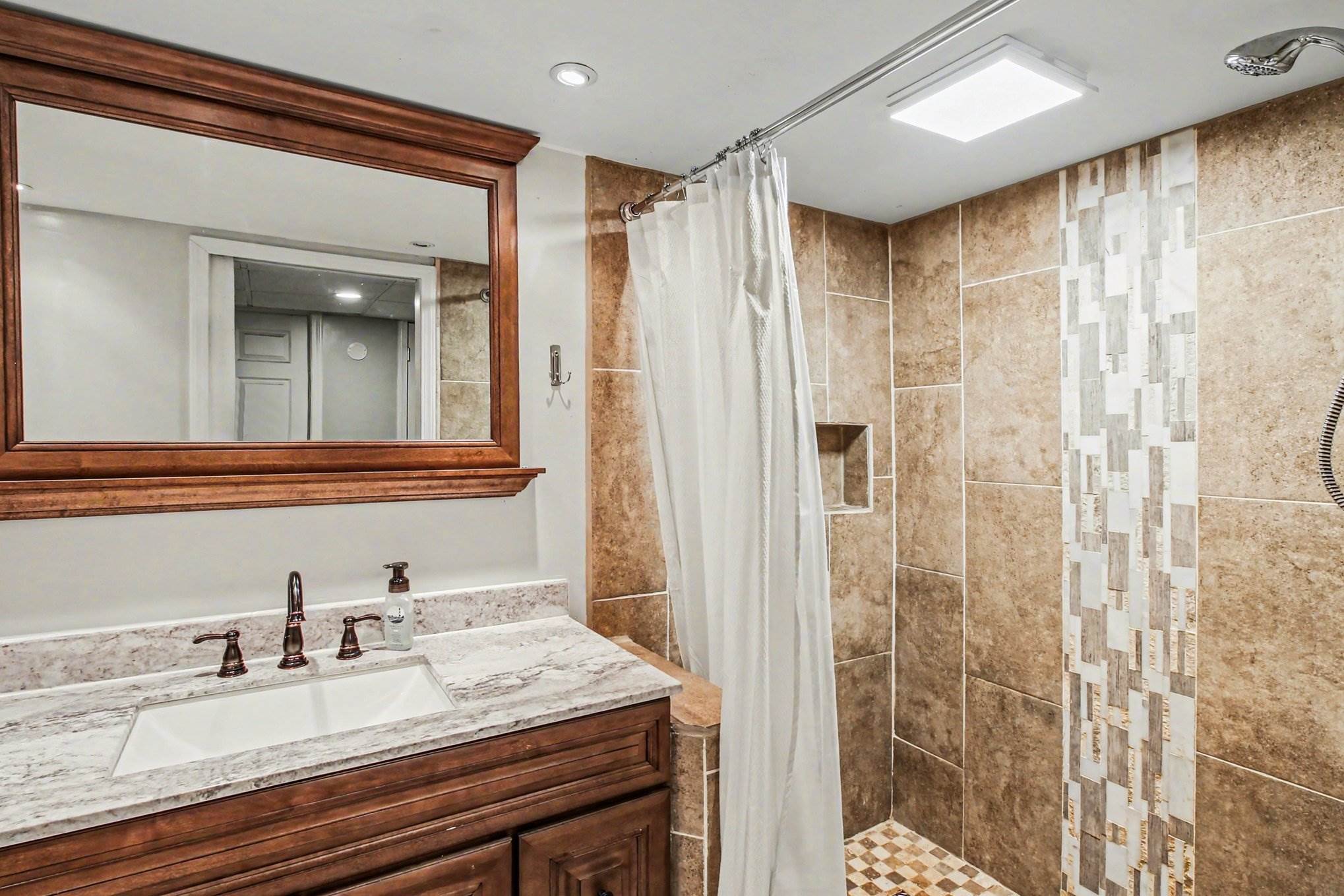 1601 Layton Rd., Fowlerville, MI 48836