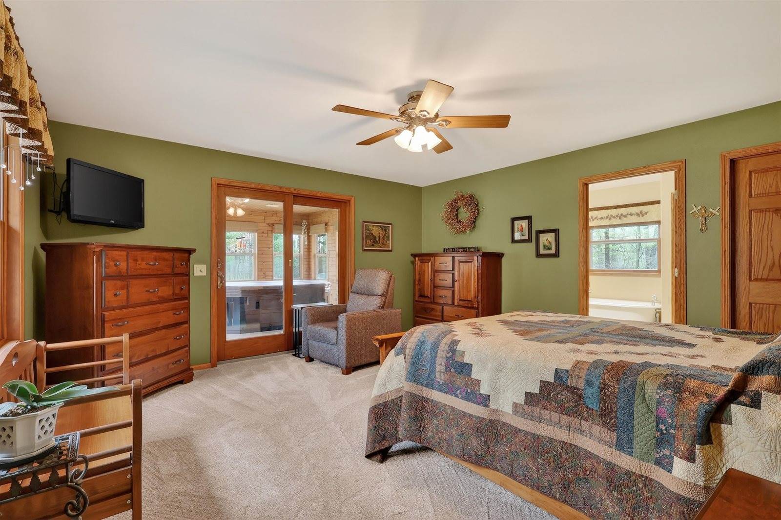 10055 State Highway 73, Pittsville, WI 54466