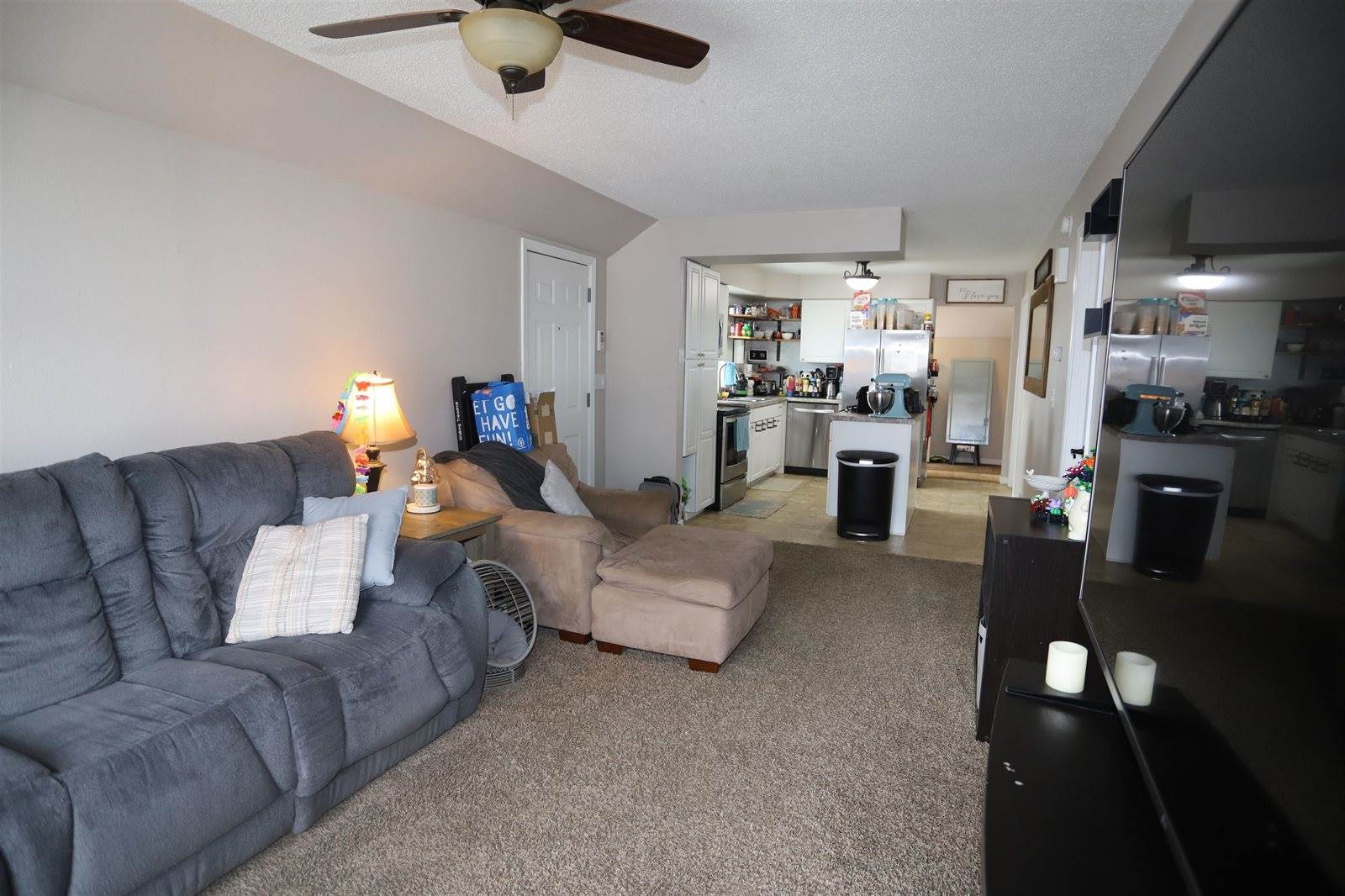 409 5th ST SW, Minot, ND 58701