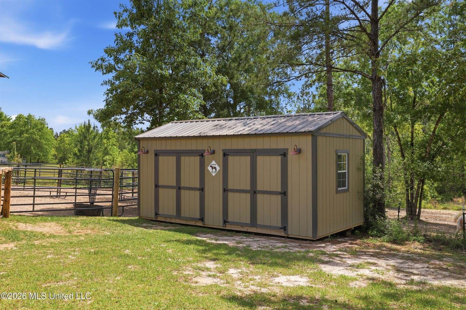 239 M P Parker Road, McHenry, MS 39561