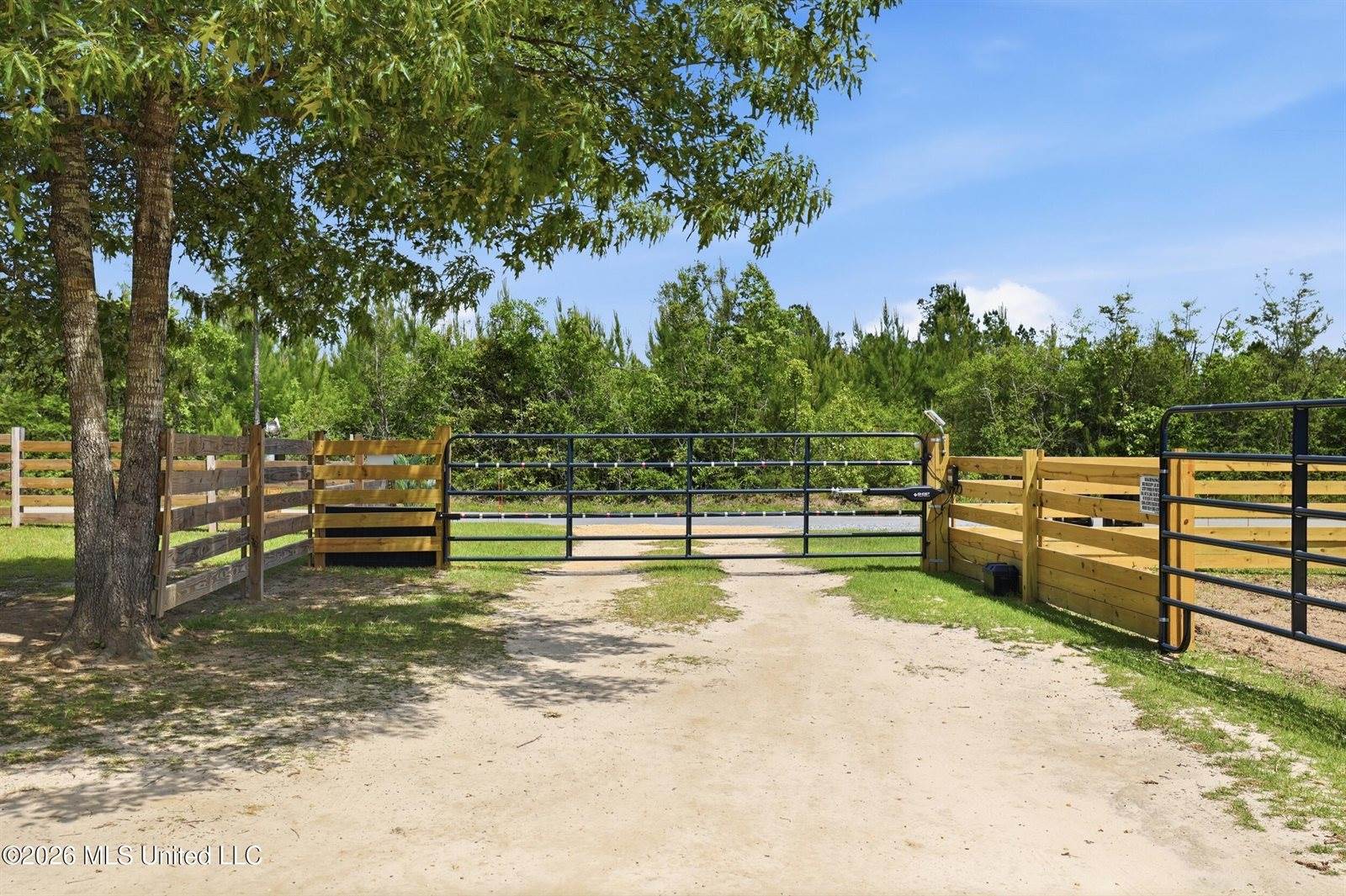 239 M P Parker Road, McHenry, MS 39561