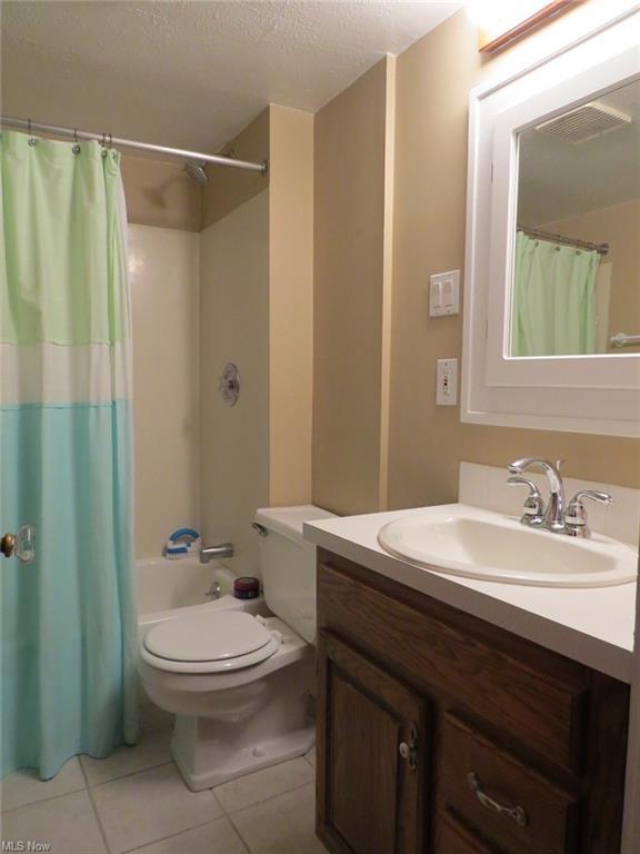 13834 Clifton Blvd, Lakewood, OH 44107