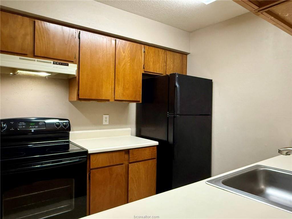 1500 Olympia WY, College Station, TX 77840