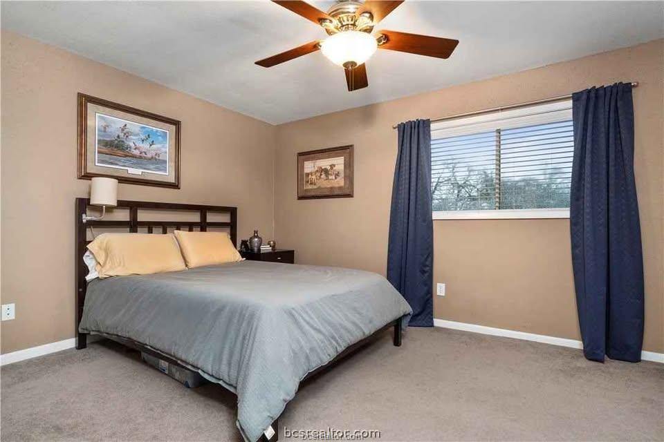 1500 Olympia WY, College Station, TX 77840