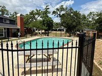 1500 Olympia WY, College Station, TX 77840
