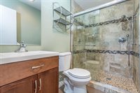 19540 Sherman Way, Reseda, CA 91335