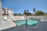 19540 Sherman Way, Reseda, CA 91335