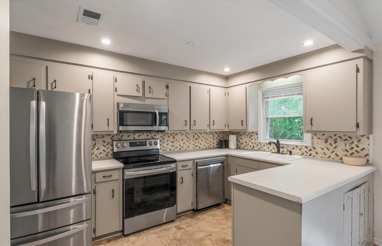 104 Duncan Court, Summerville, SC 29486