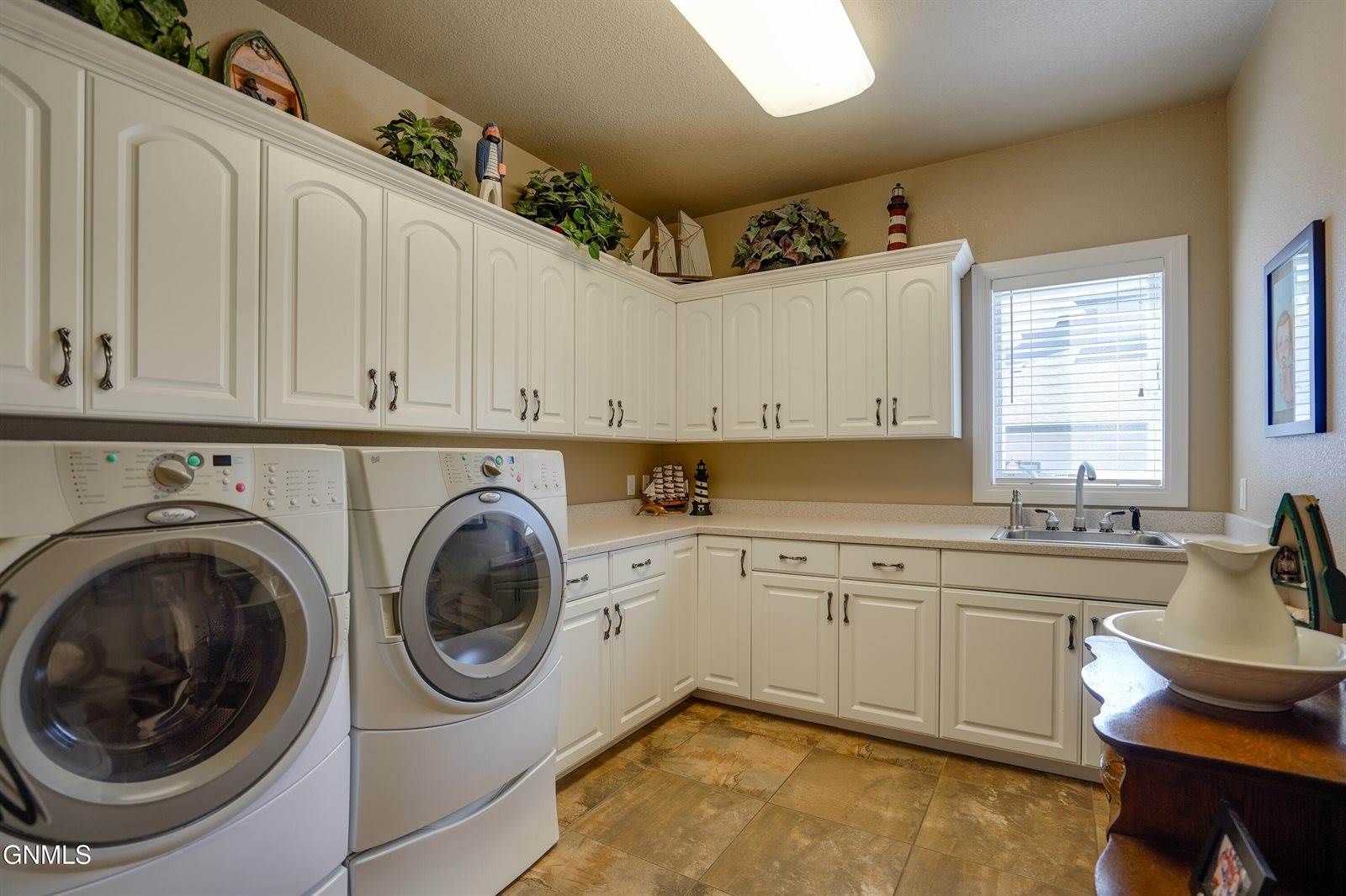 1700 Riverwood Drive, Bismarck, ND 58504