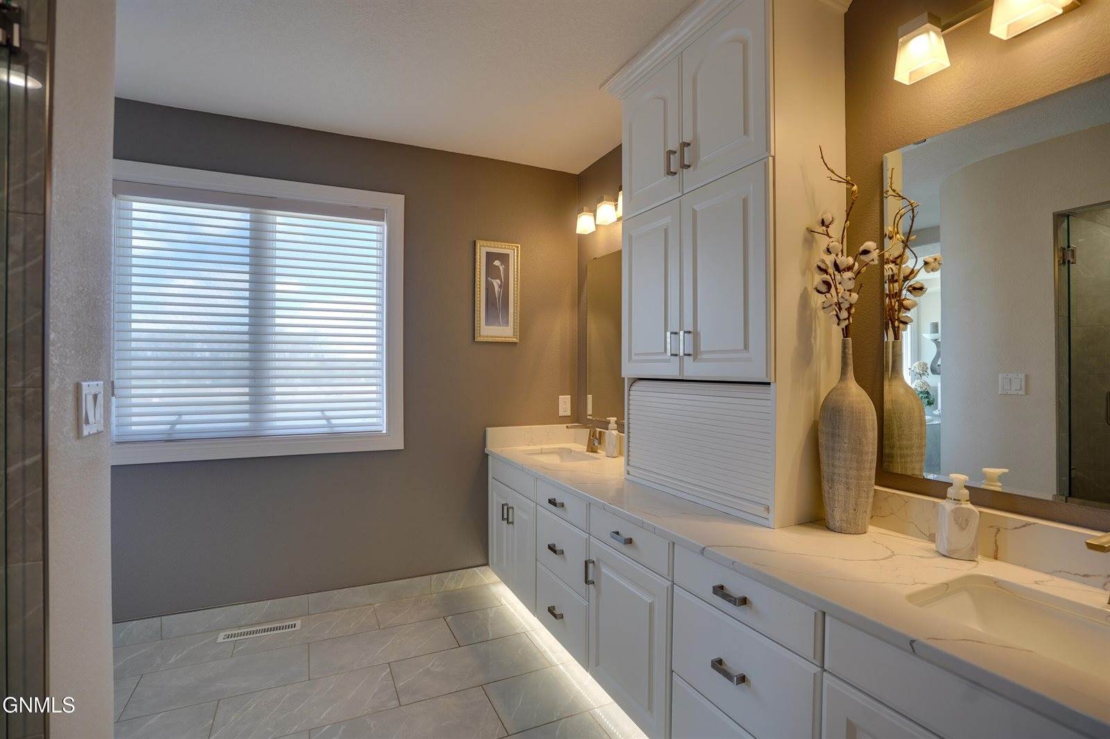 1700 Riverwood Drive, Bismarck, ND 58504