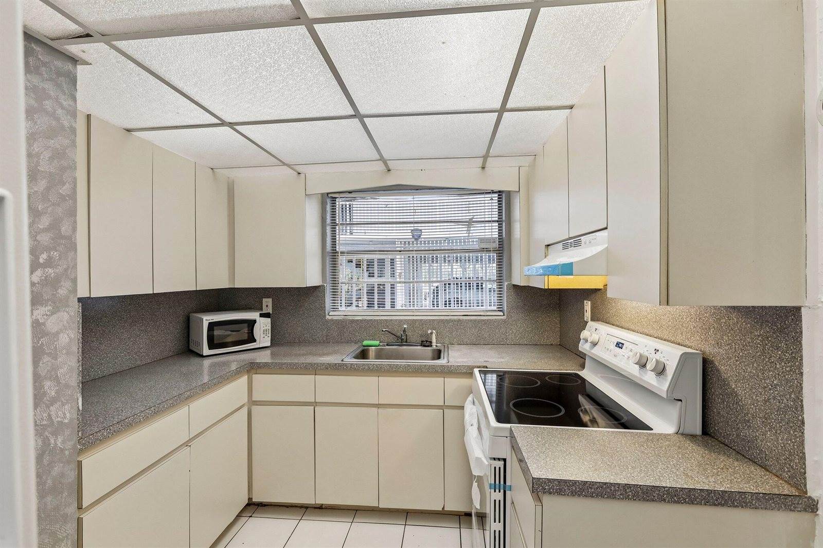 1735 NE 164th Street, #E104, North Miami Beach, FL 33162