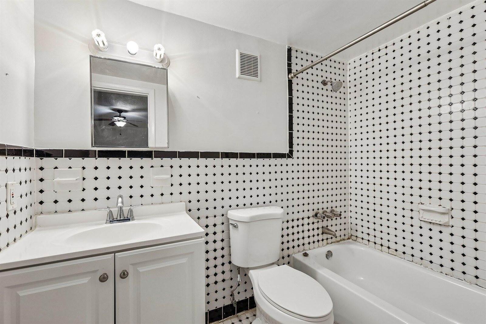 1735 NE 164th Street, #E104, North Miami Beach, FL 33162