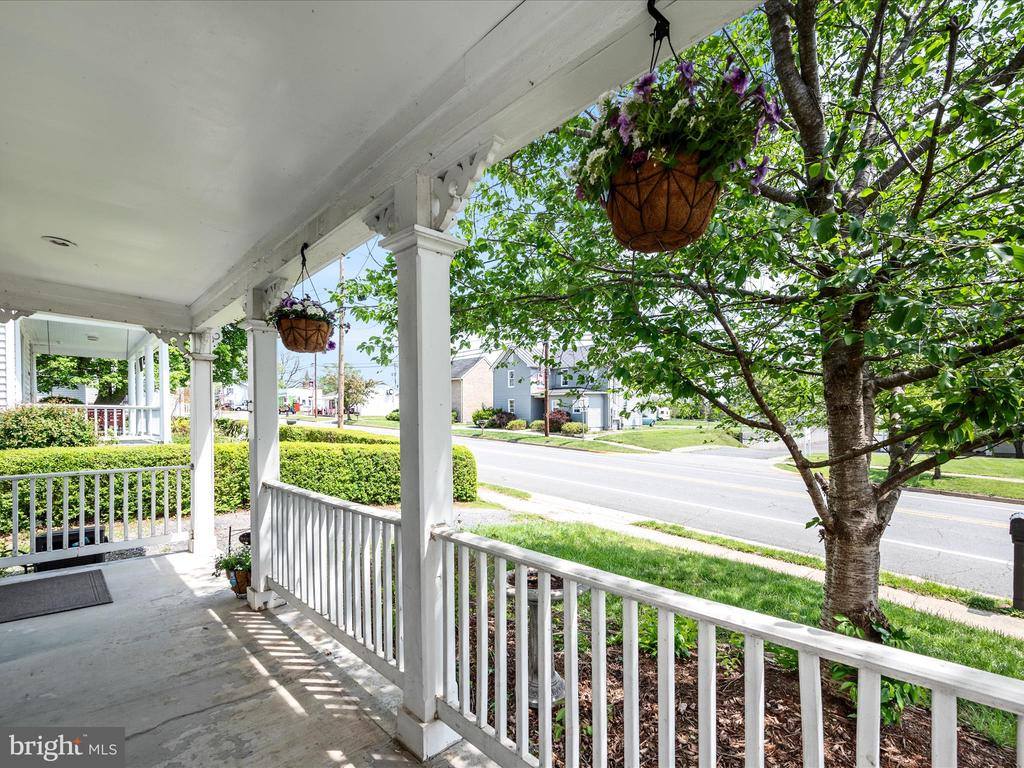 5479 Main Street, Stephens City, VA 22655