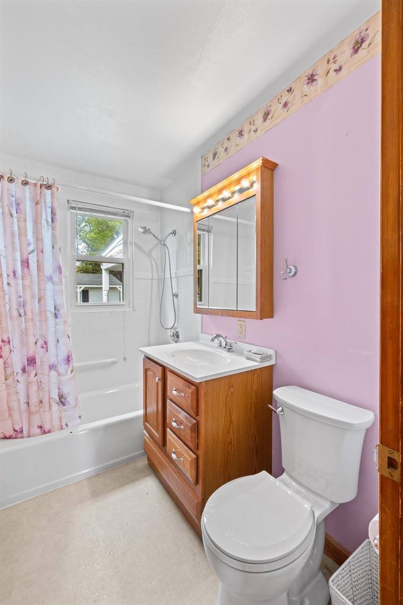 1070 Harman Rd, Harrisonburg, VA 22802