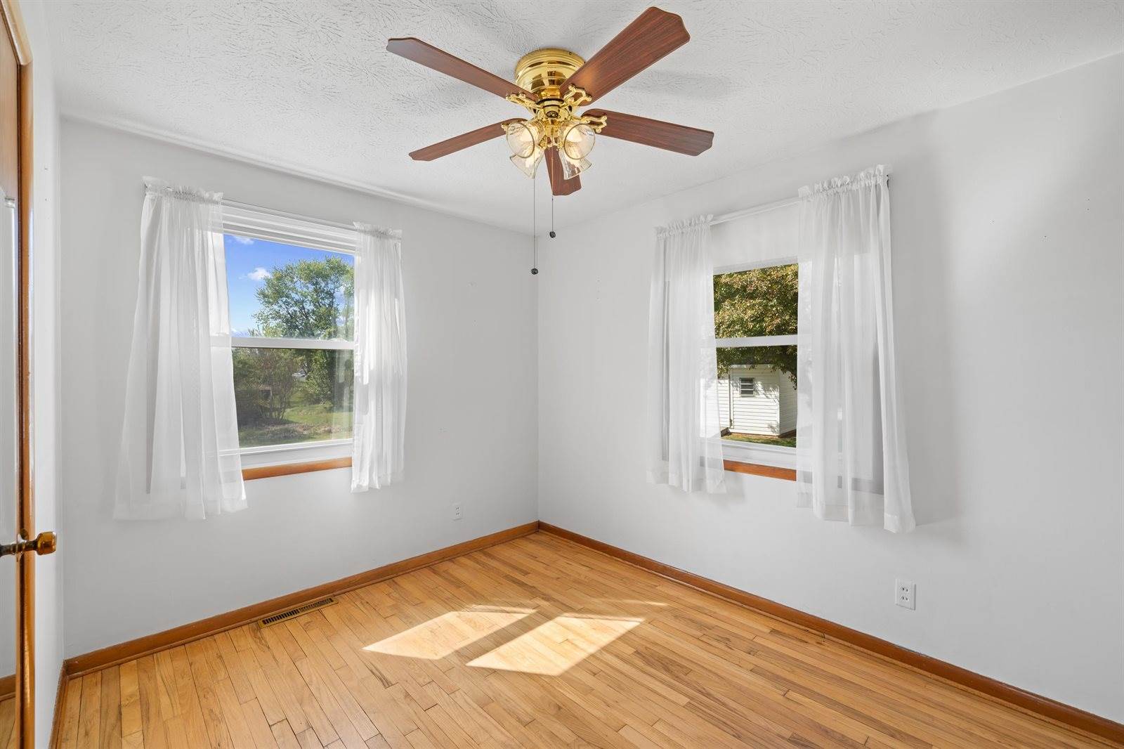 1070 Harman Rd, Harrisonburg, VA 22802