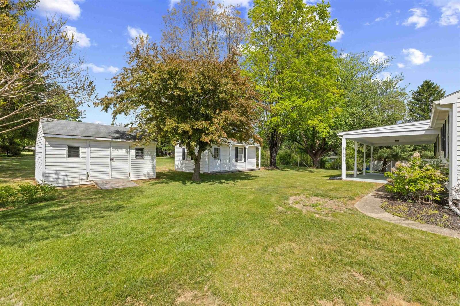 1070 Harman Rd, Harrisonburg, VA 22802