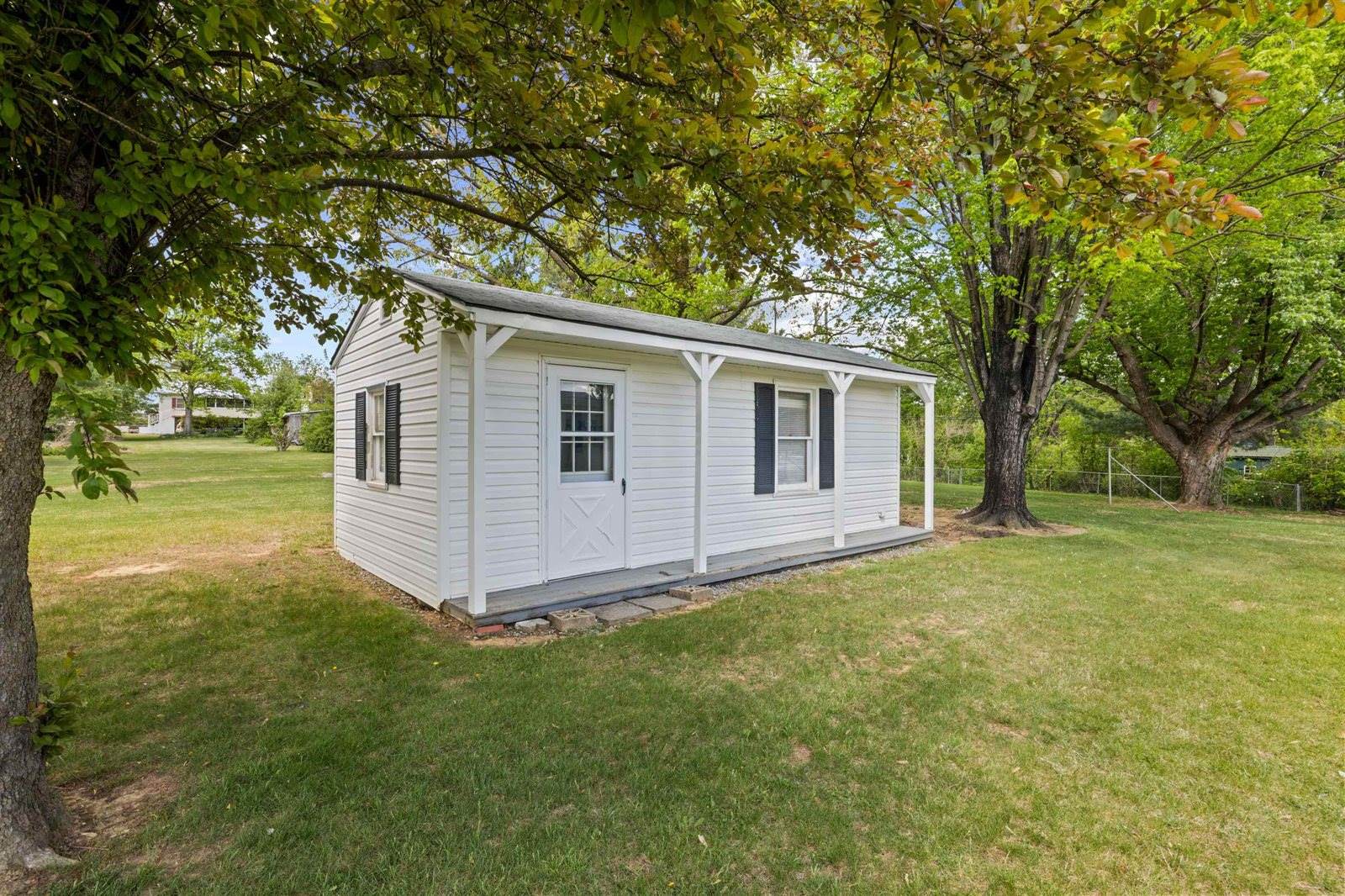 1070 Harman Rd, Harrisonburg, VA 22802
