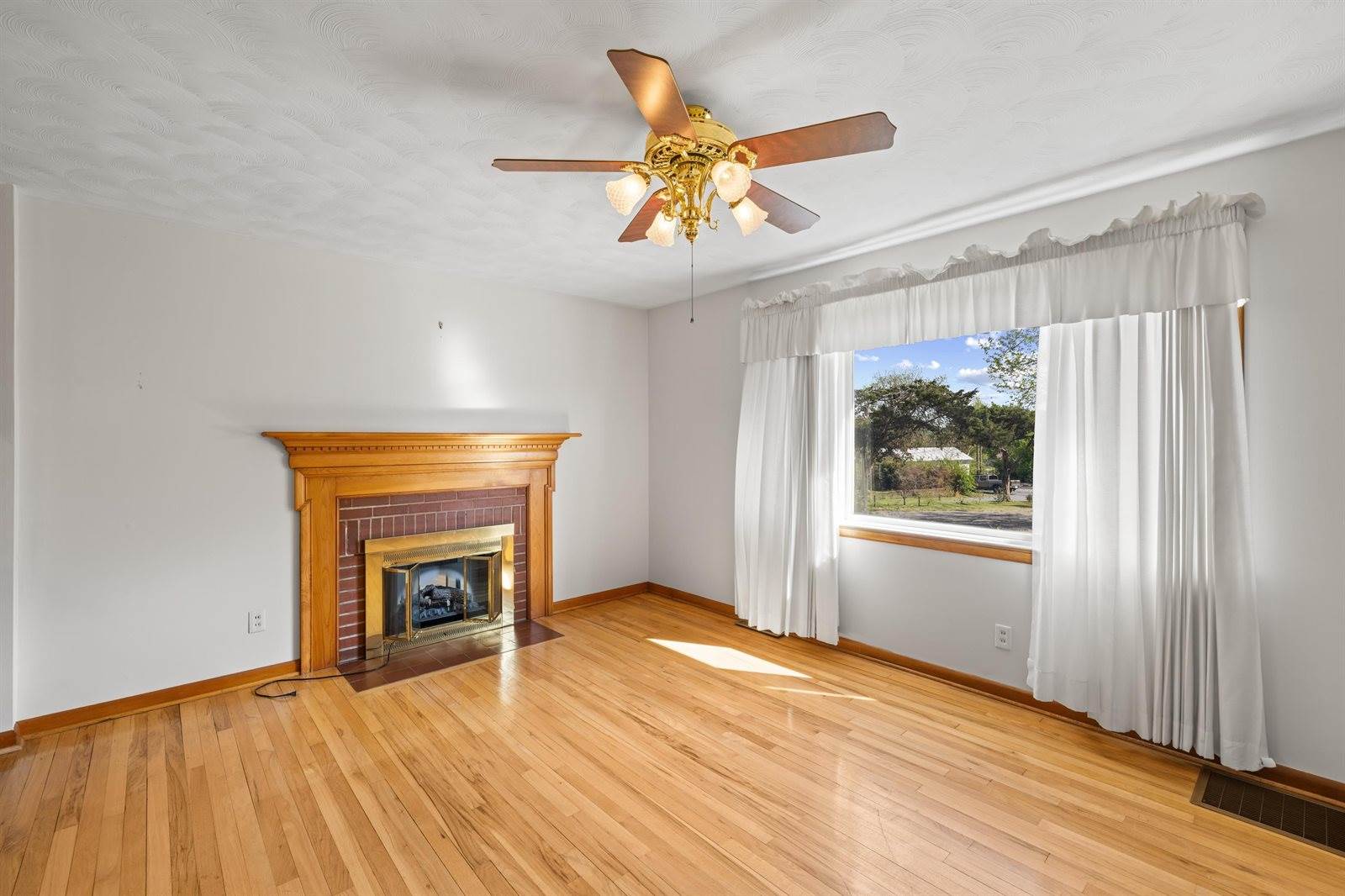 1070 Harman Rd, Harrisonburg, VA 22802