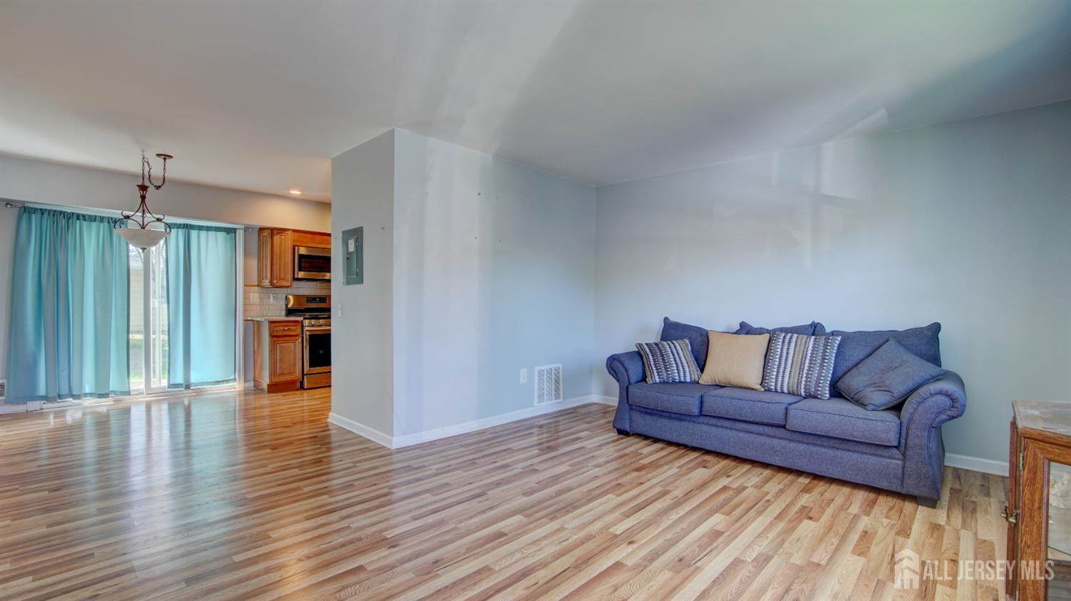 5 Missouri Court, Old Bridge, NJ 07747