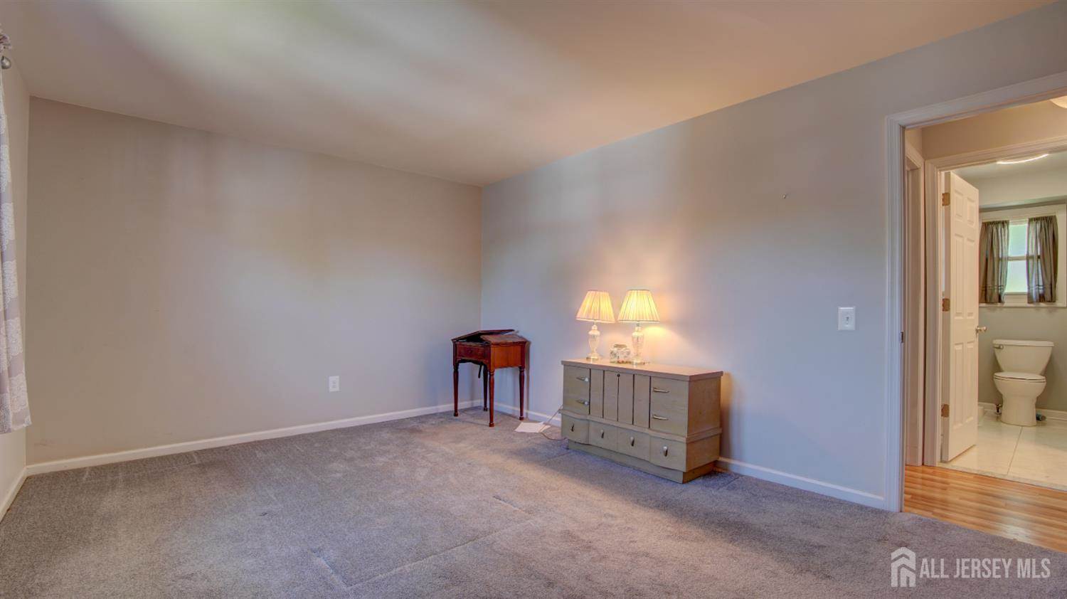 5 Missouri Court, Old Bridge, NJ 07747