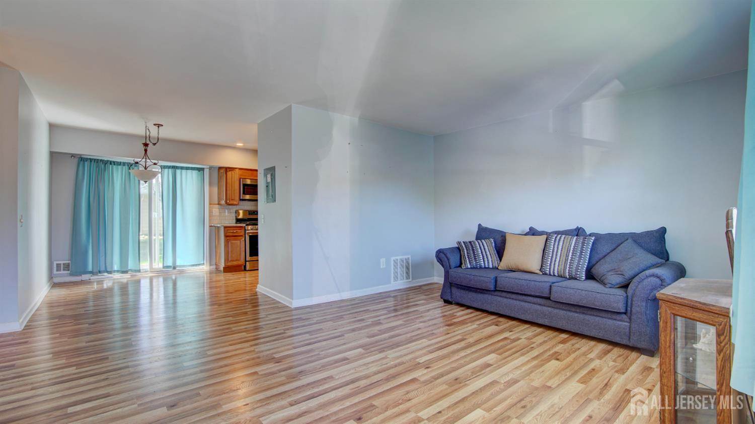 5 Missouri Court, Old Bridge, NJ 07747